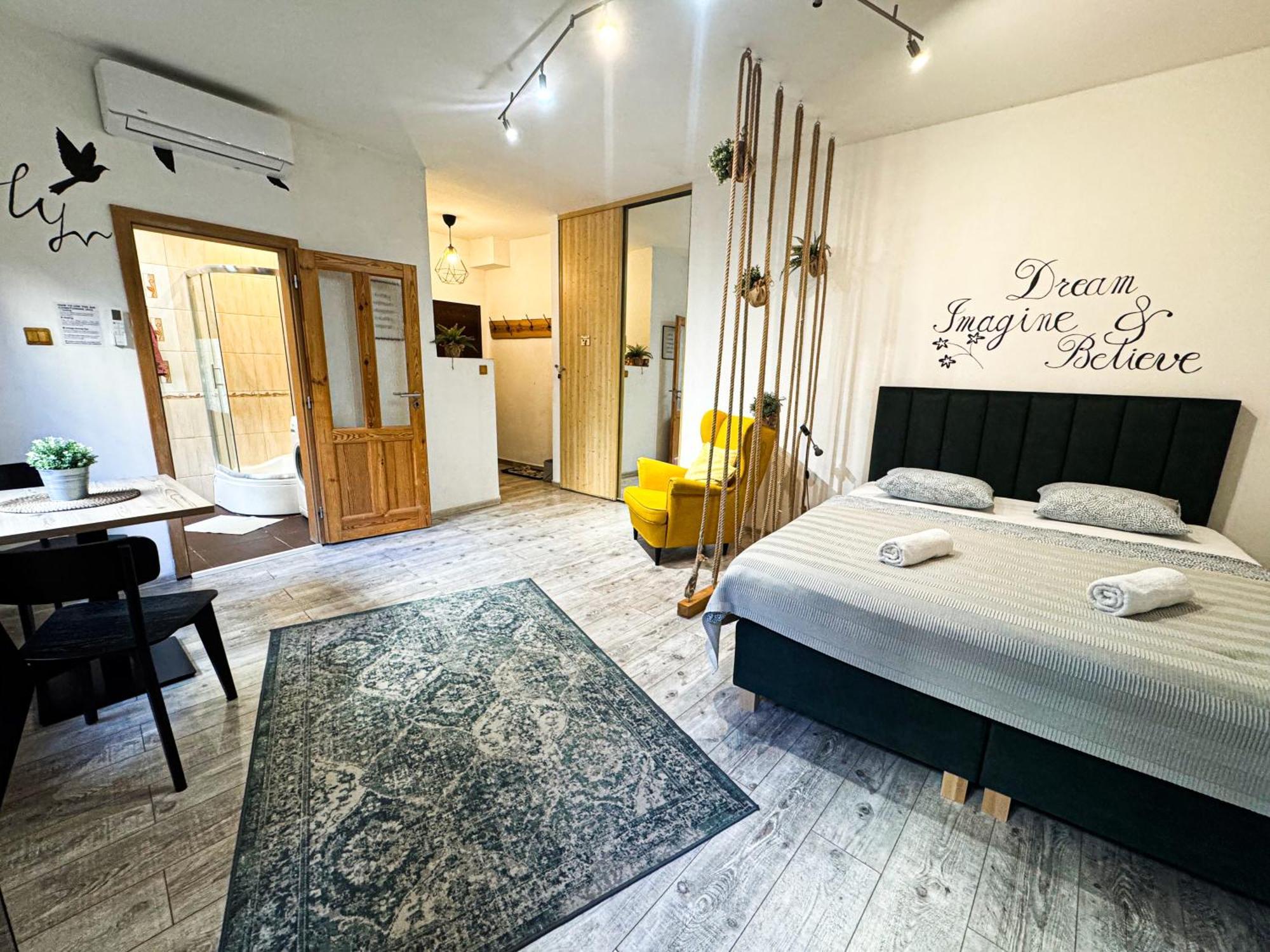 Beautiful Place In Slovakia Bratislava Old Town Center Ngoại thất bức ảnh